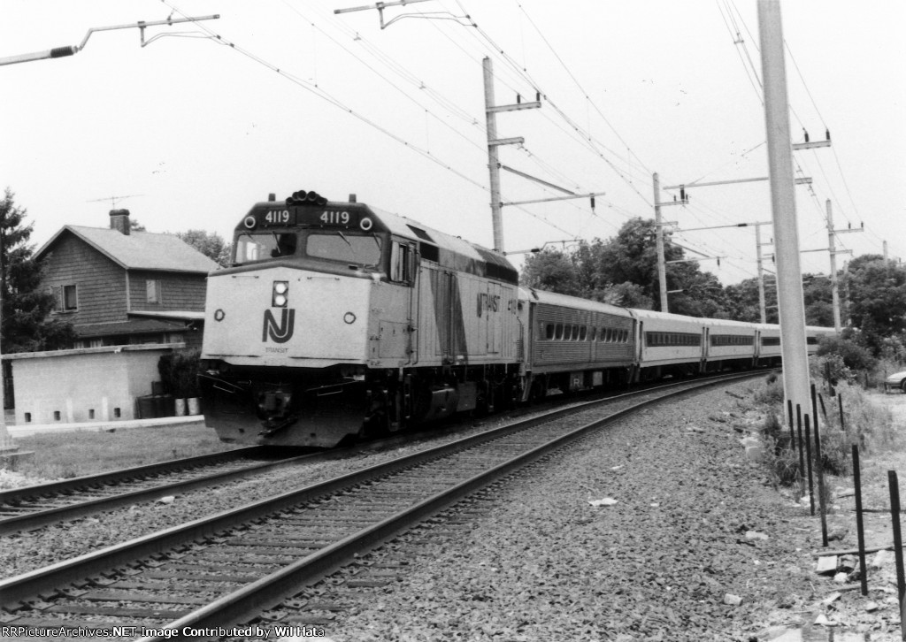 NJT F40PH-2 4119